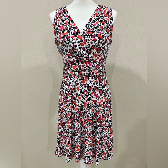 Tommy Hilfiger Dresses & Skirts - Tommy Hilfiger Floral Midi Dress - Red, Black, White 0014